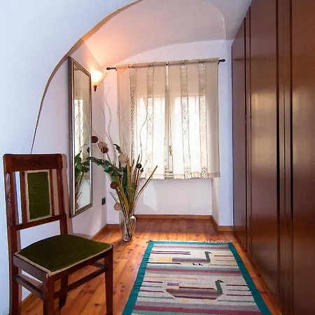 Bed & Breakfast Chic