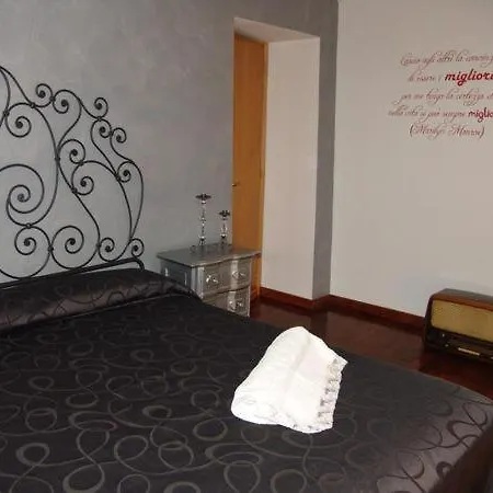 Chic לינה וארוחת בוקר 3*