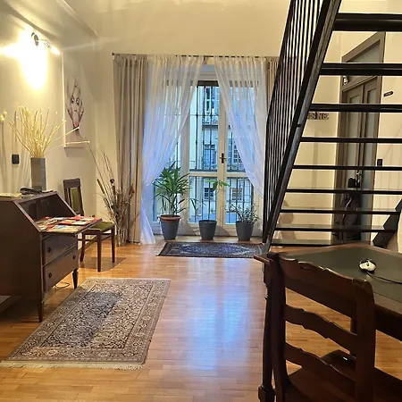 Bed & Breakfast Chic