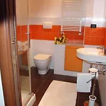 Chic 3*