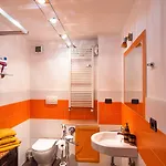 Chic 3*