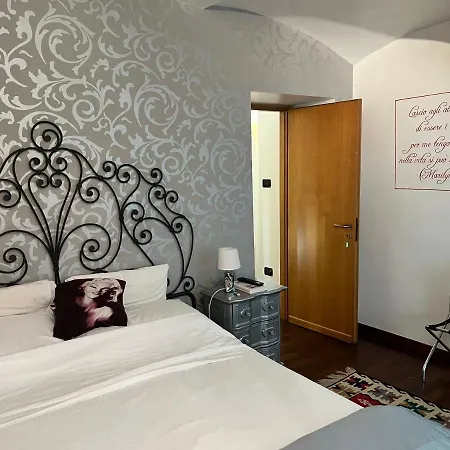 Bed & Breakfast Chic *